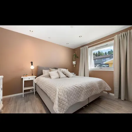 3 Soverom-bedrooms - 6 Sengeplasser - Kort Vei Til Ski-vm 27feb-10mar Lejlighed
